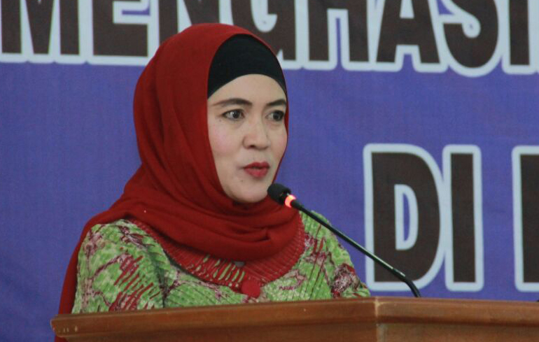 Wakil ketua Tim Penggerak PKK Province Bengkulu Derta Wahyulin 