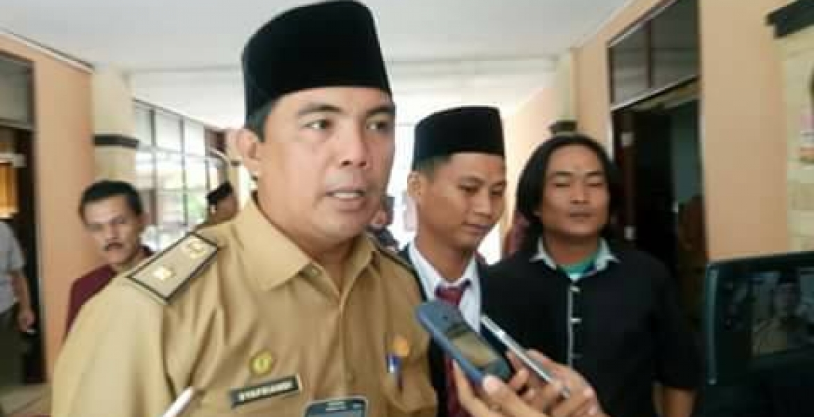 HUKUM