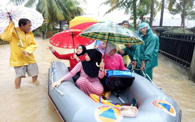 Musibah banjir yang dialami beberapa warga Kota Bengkulu