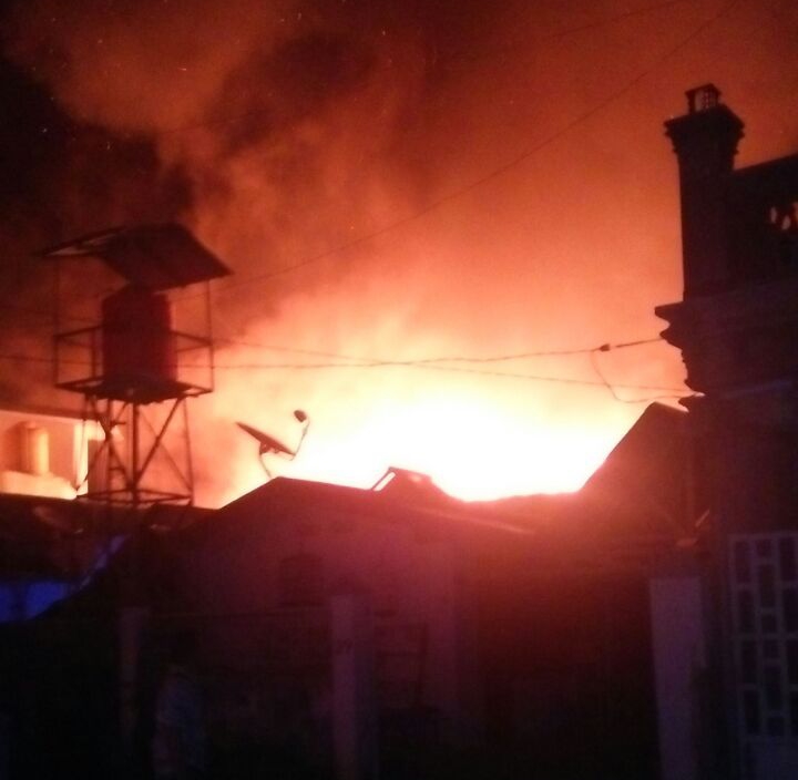 Kebakaran Hanguskan Tiga Rumah Kelurahan Jitra