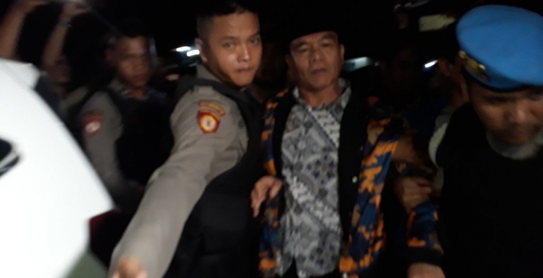 Hukum