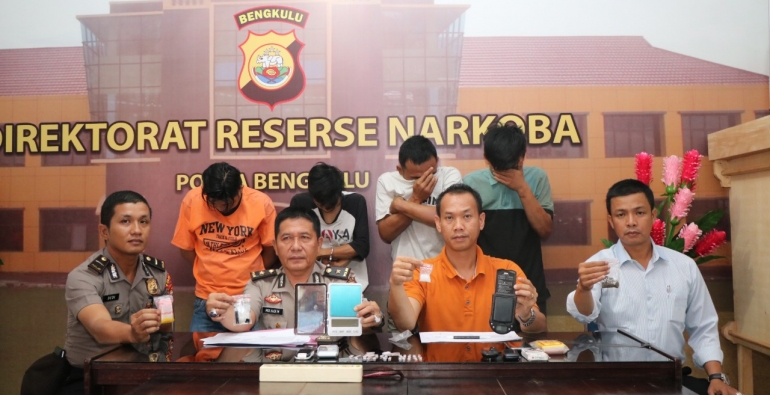 Hukum