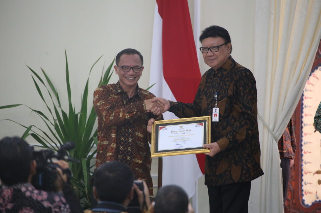 Nasional