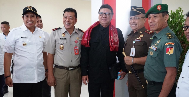 Hukum