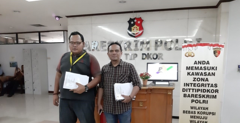 Hukum