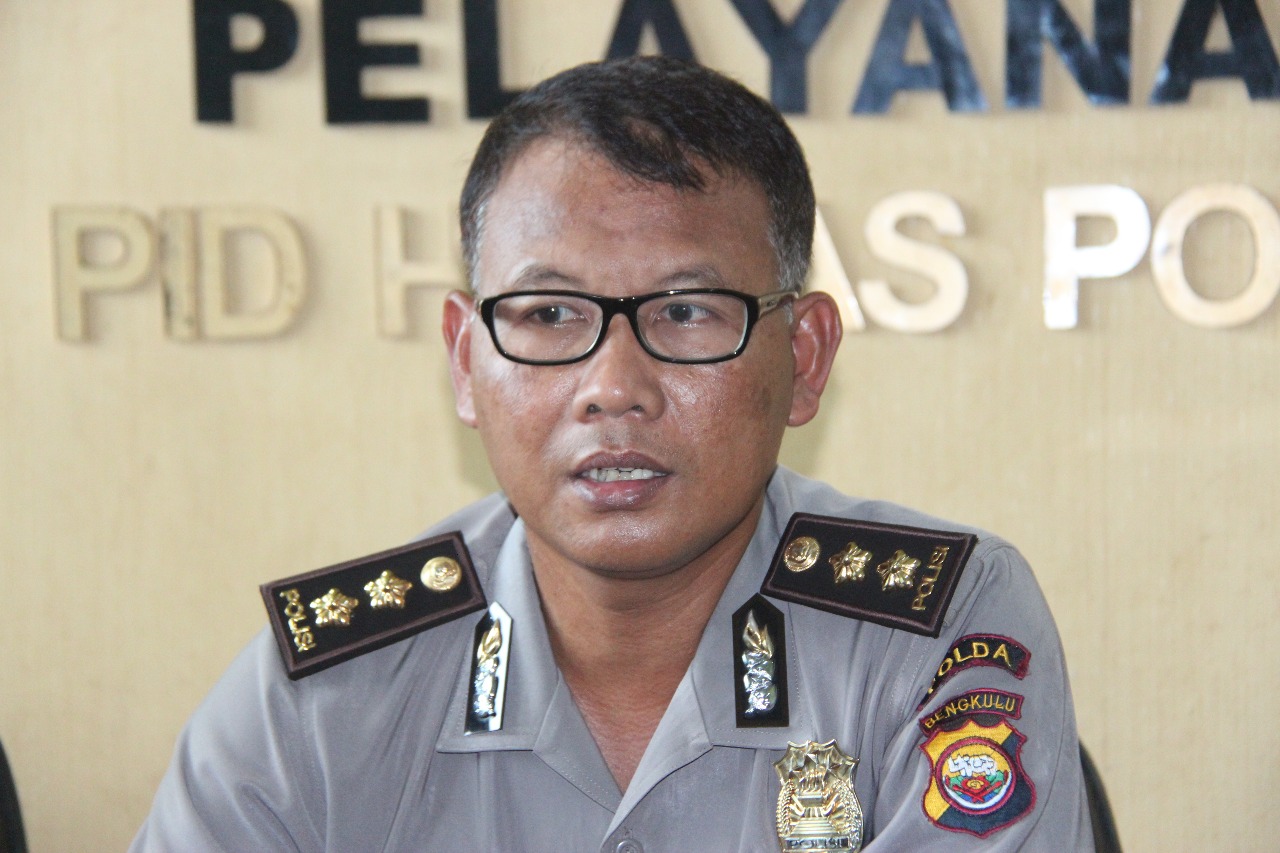 Hukum