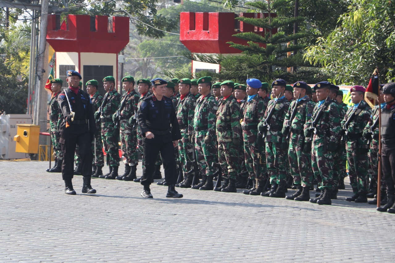 Hukum