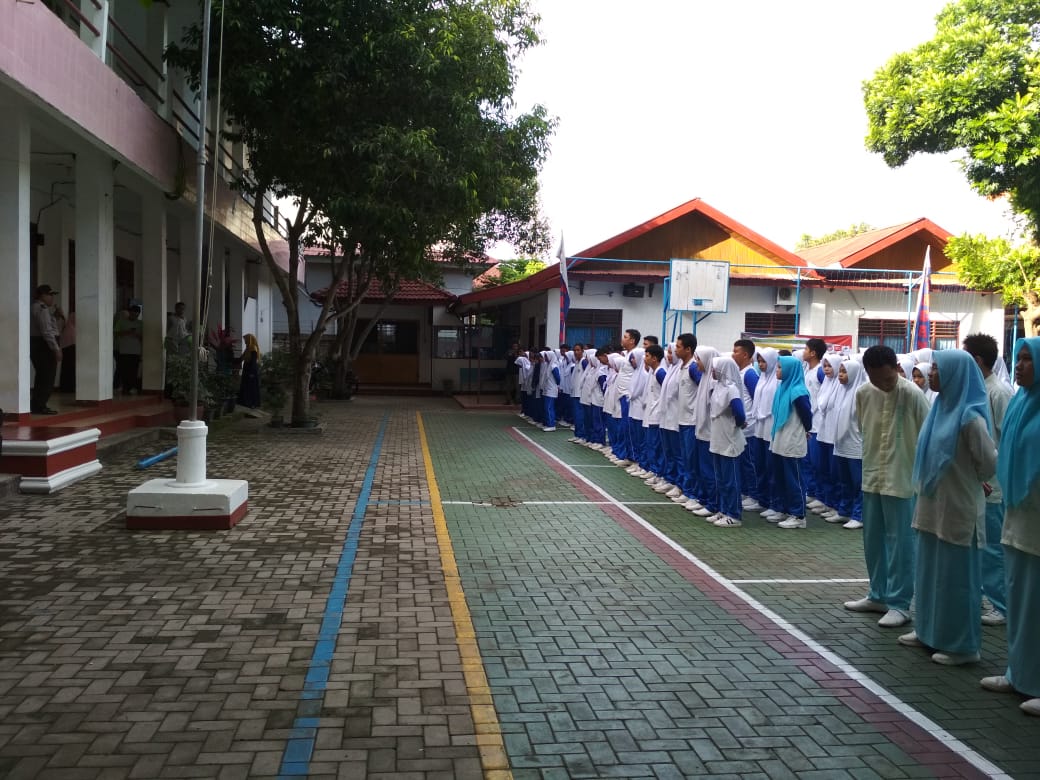 Hukum