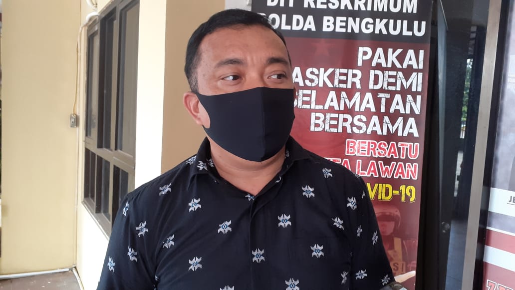 Hukum