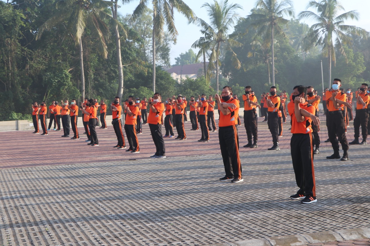 Hukum