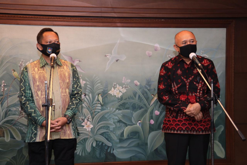 Nasional