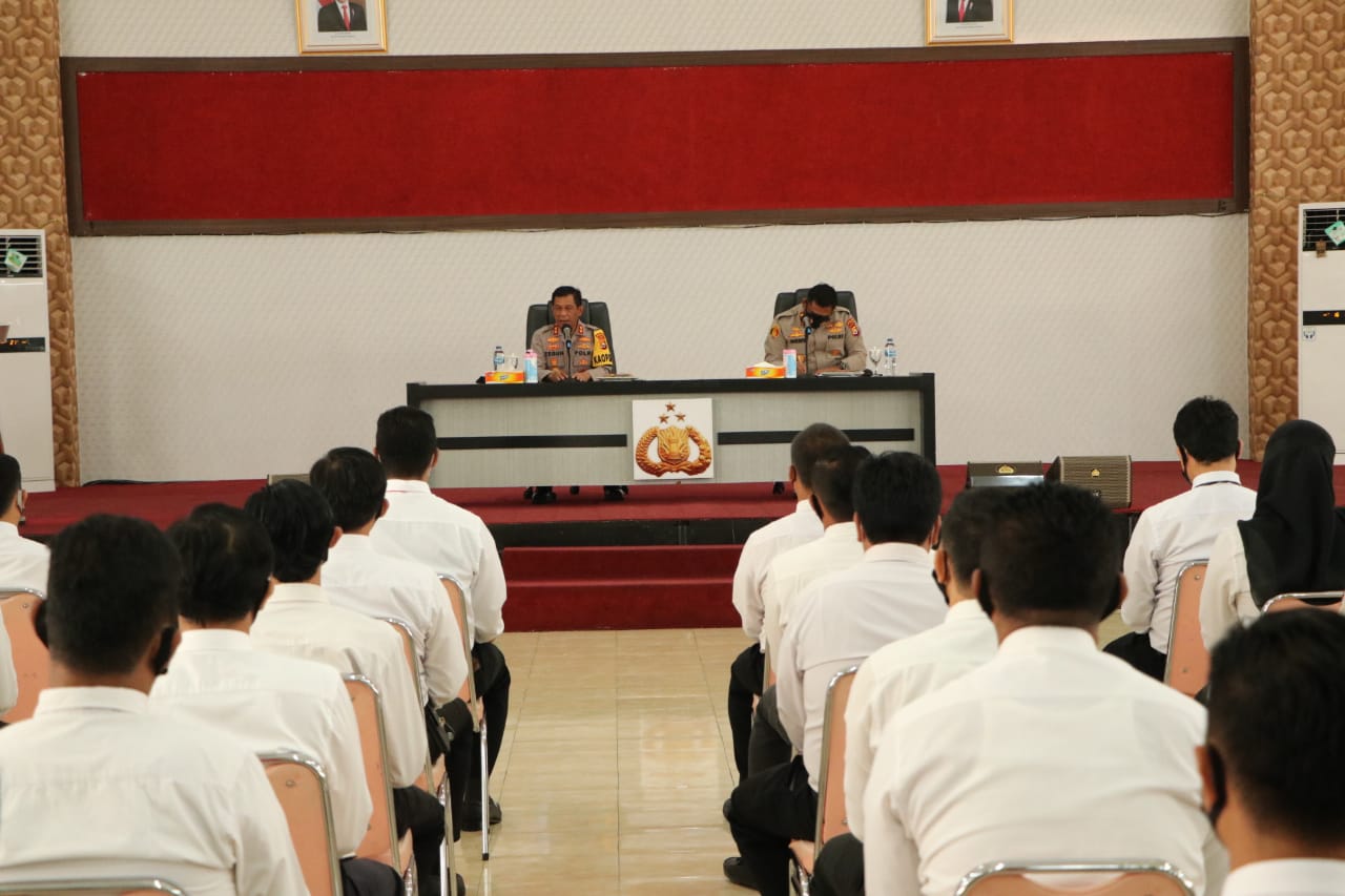 Hukum