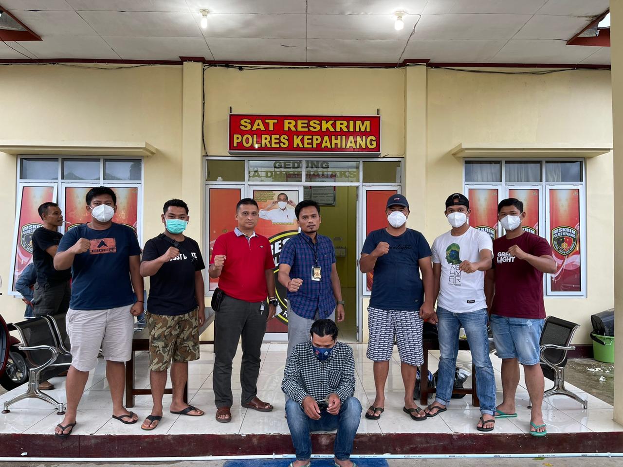 Hukum