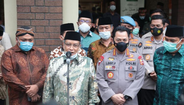 Hukum