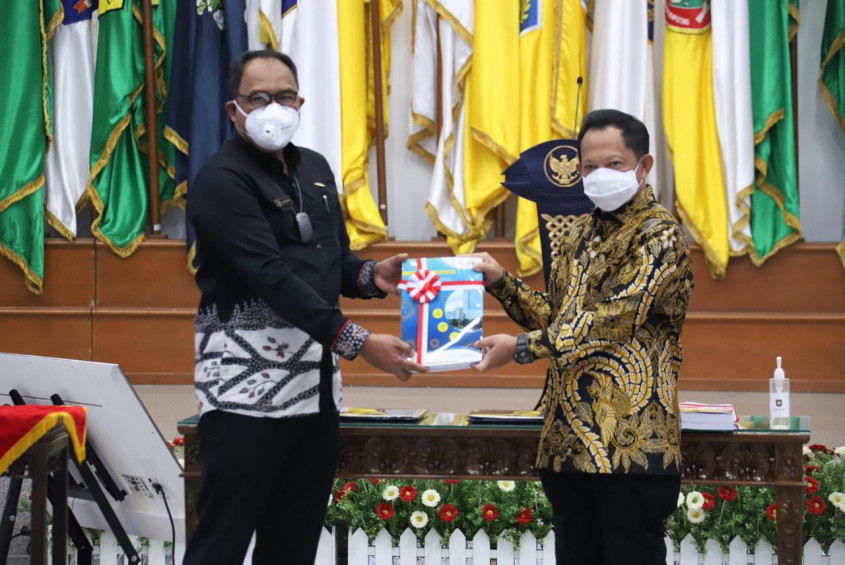 Nasional