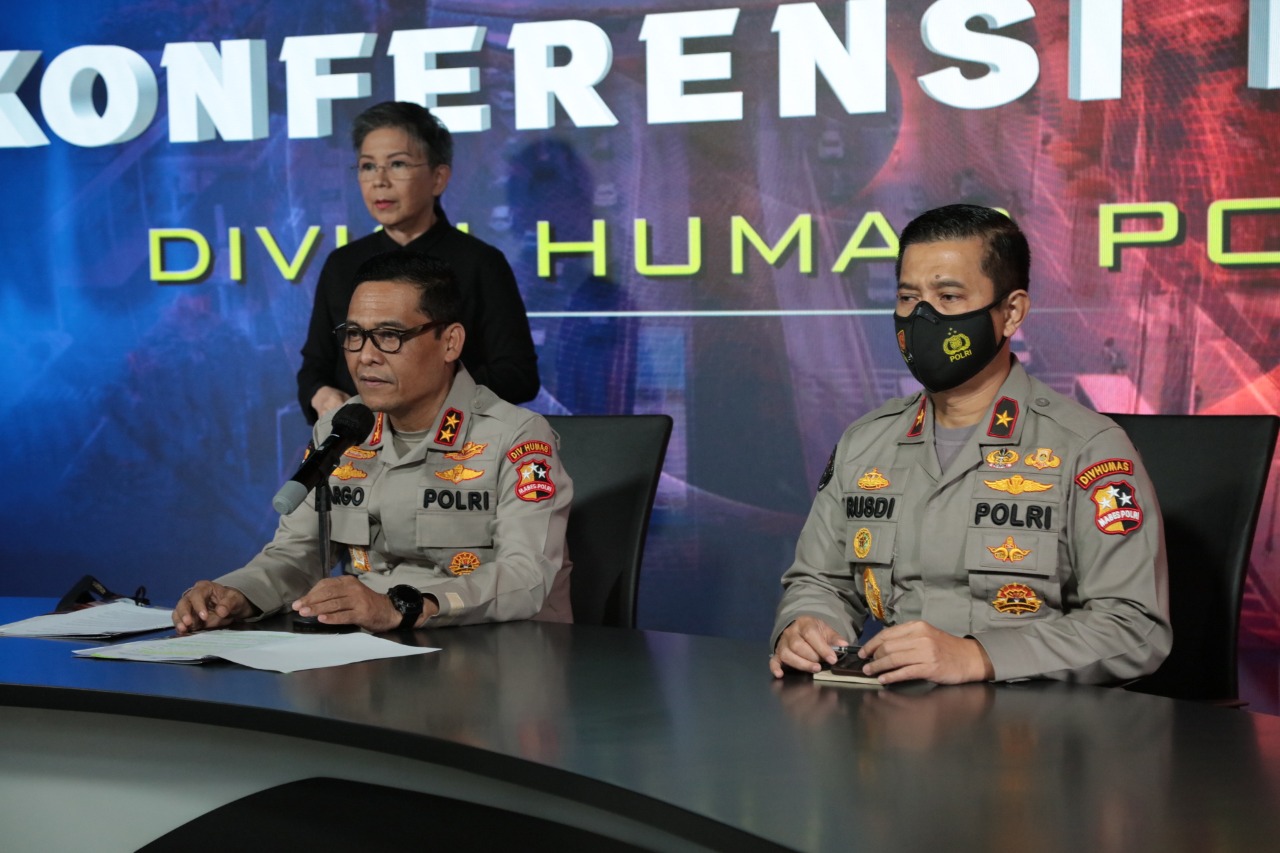 Hukum