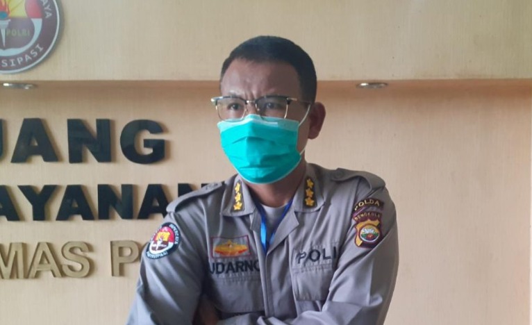 Hukum