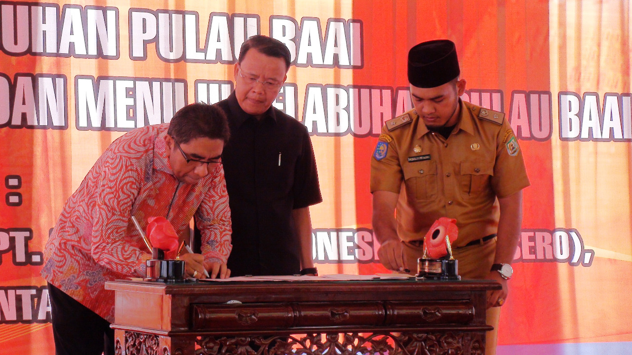 Penandatanganan Nota Kesepahaman Pengembangan Pelabuhan Pulau Baai dan Pembangunan Rel Kereta Api dari dan Menuju Pelabuhan Pulau Baai 