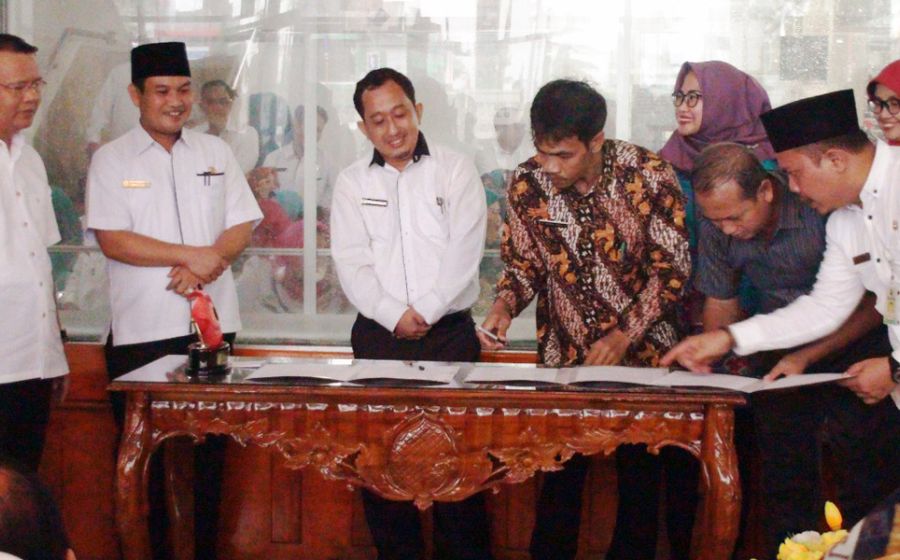 Penandatanganan Komitmen Bebas Iur Biaya RS dan KU Mitra BPJS Kesehatan Wilayah Bengkulu Tahun 2017, di RSUD M Yunus Bengkulu