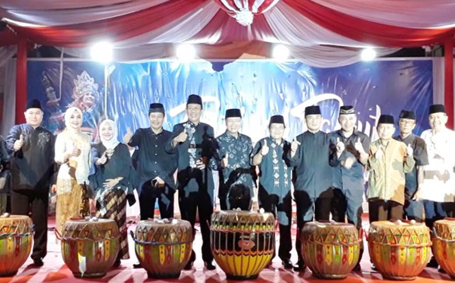 Penutupan Festival tabut ditandai dengan pemukulan dol