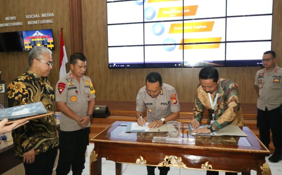 Hukum