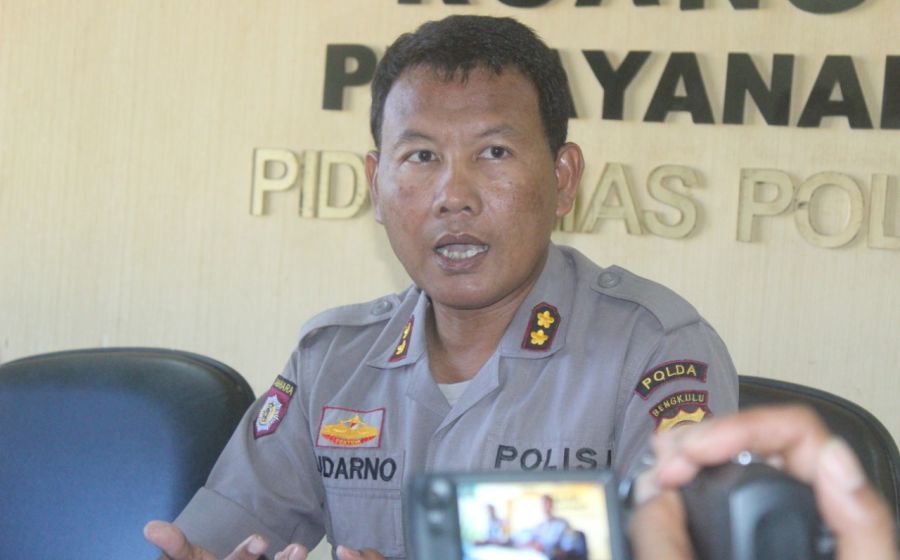 Hukum