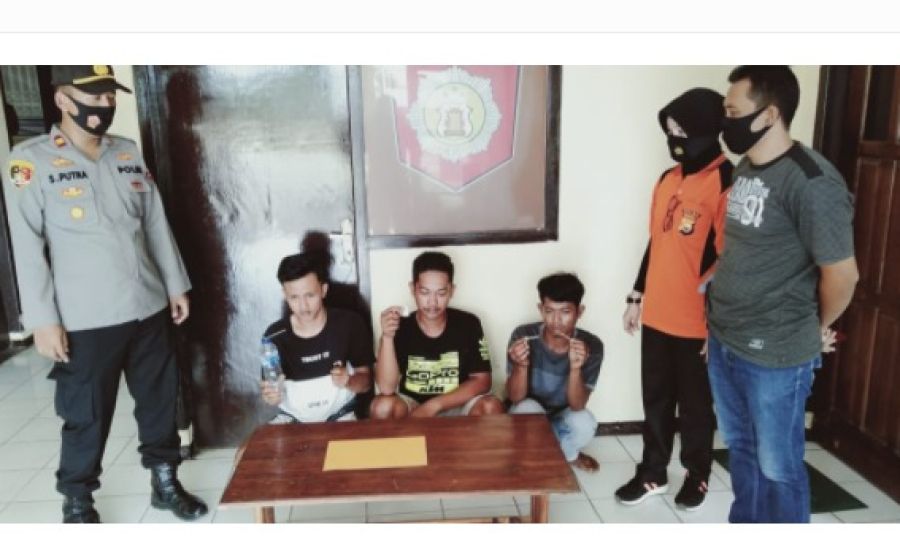 Hukum
