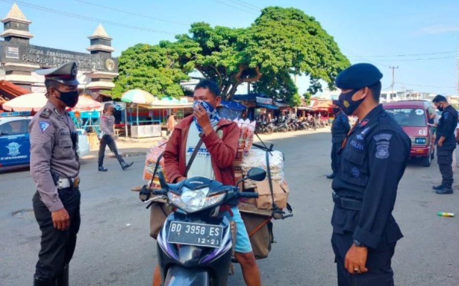 Hukum