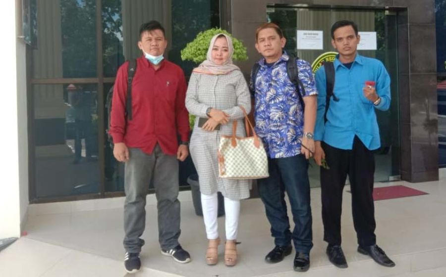 hukum