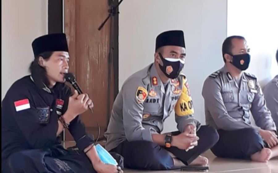 Hukum