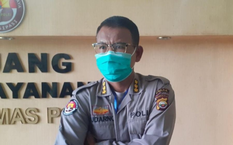Hukum