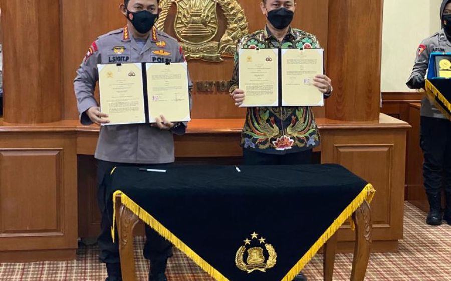 Hukum