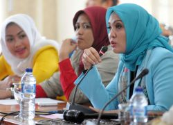 Ketua DPRD Kota Bengkulu Erna Sari Dewi