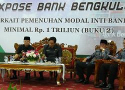 Expose Bank Bengkulu terkait pemenuhan modal inti Bank Minimal 1 Triliun yang dilaksanakan di Balai Raya Semarak Provinsi Bengkulu, Kamis (20/7).