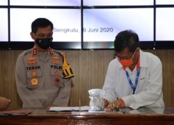 Hukum